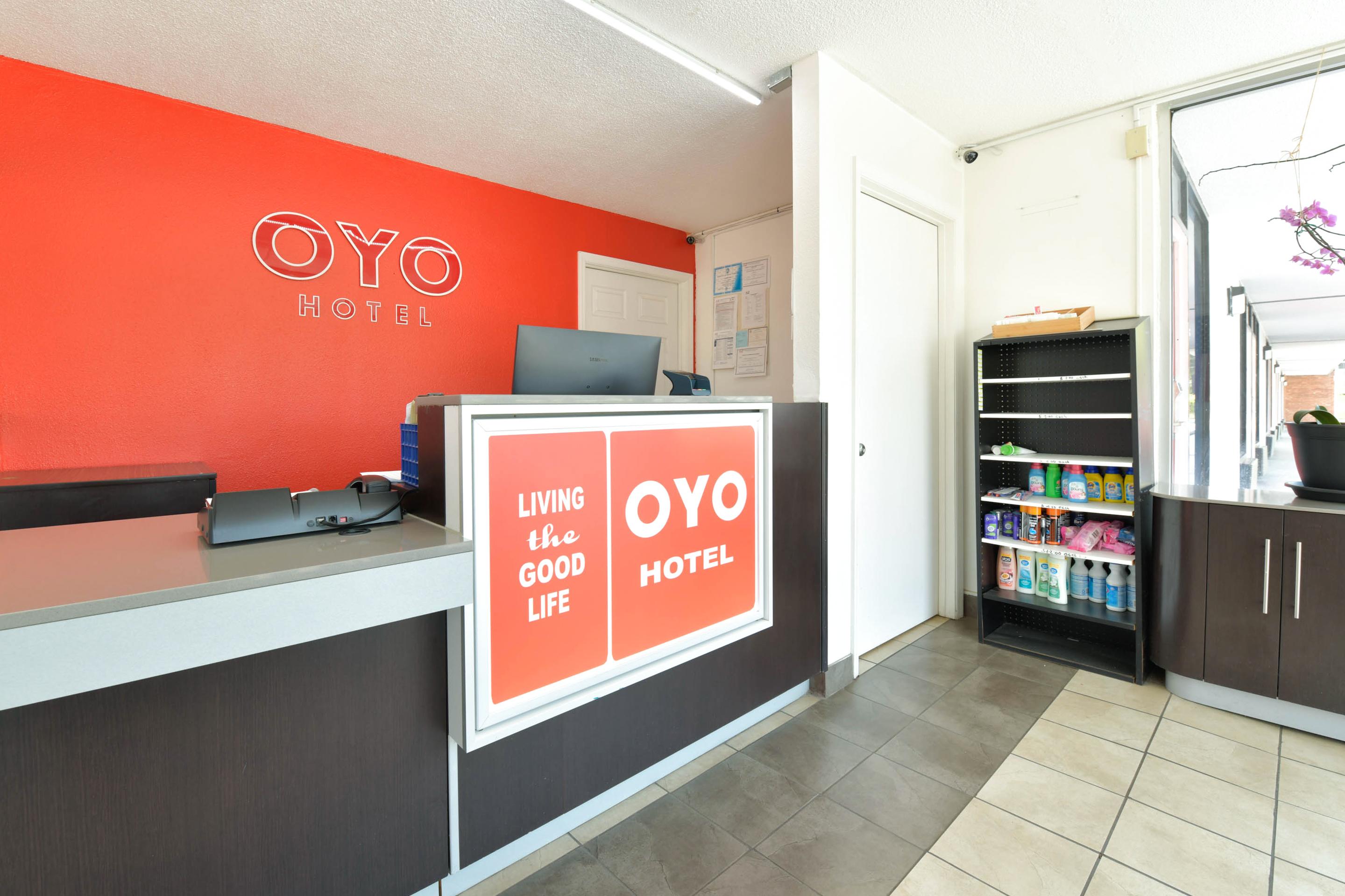 Oyo Hotel Valdosta Ga I-75 Buitenkant foto